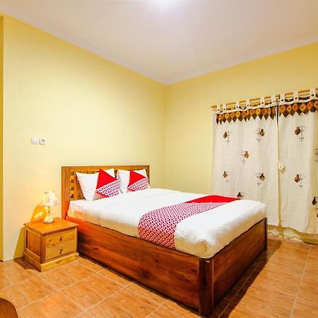 Oyo 2047 Opak Village Bed & Breakfast بانتول المظهر الخارجي الصورة